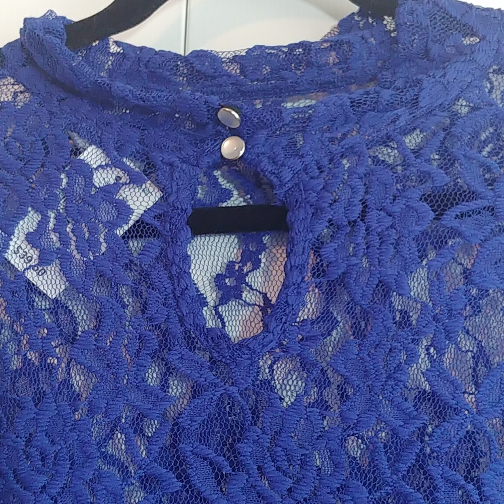 Lace tunic - Picture 4 of 5